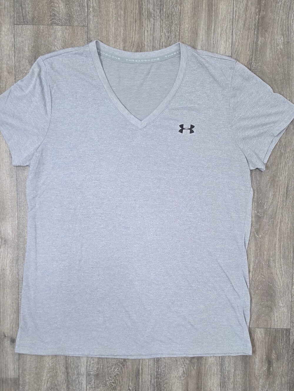 Under Armour Women’s Light Gray V-Neck Performance Tee